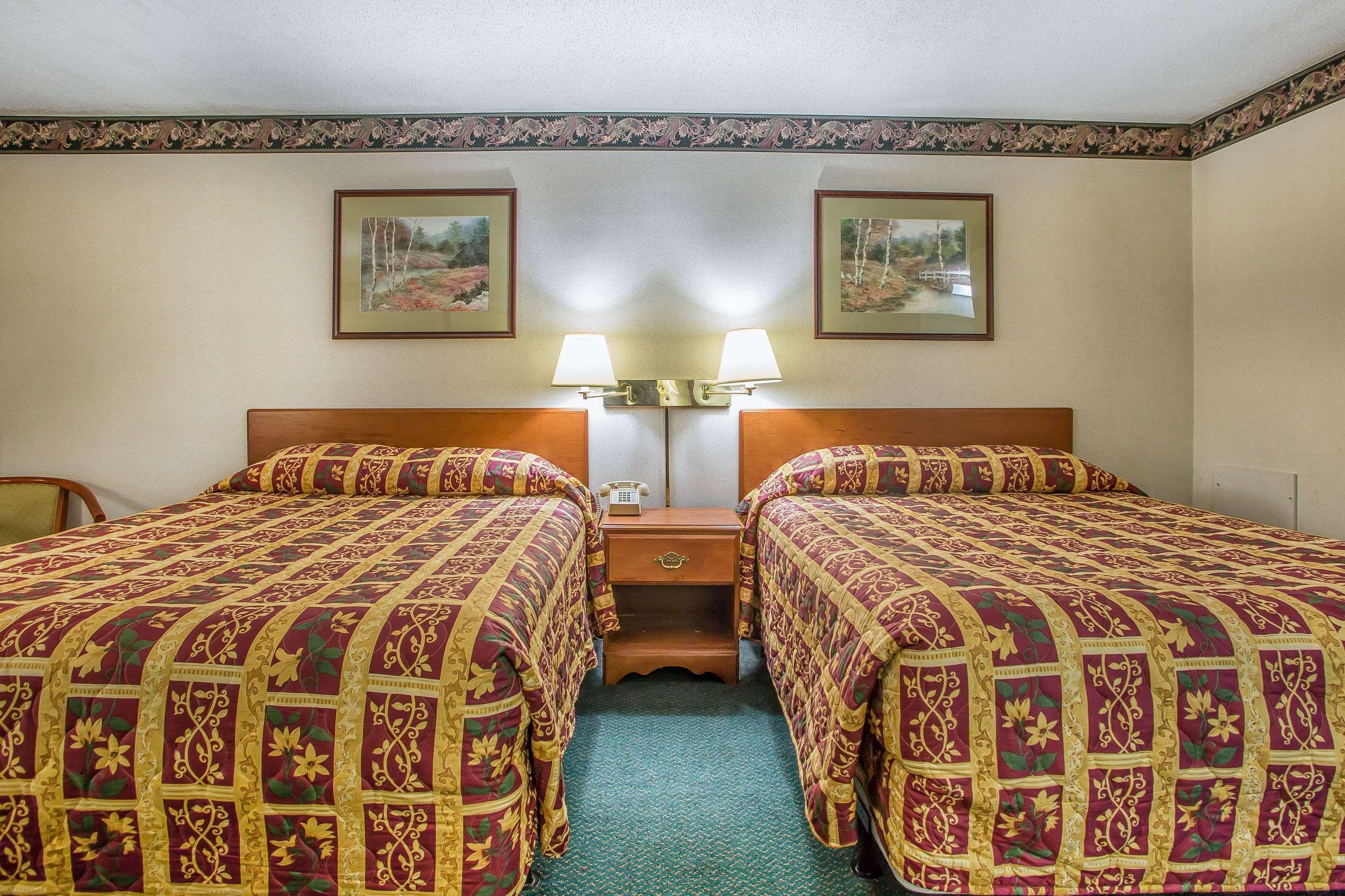 Rodeway Inn Bedford Extérieur photo