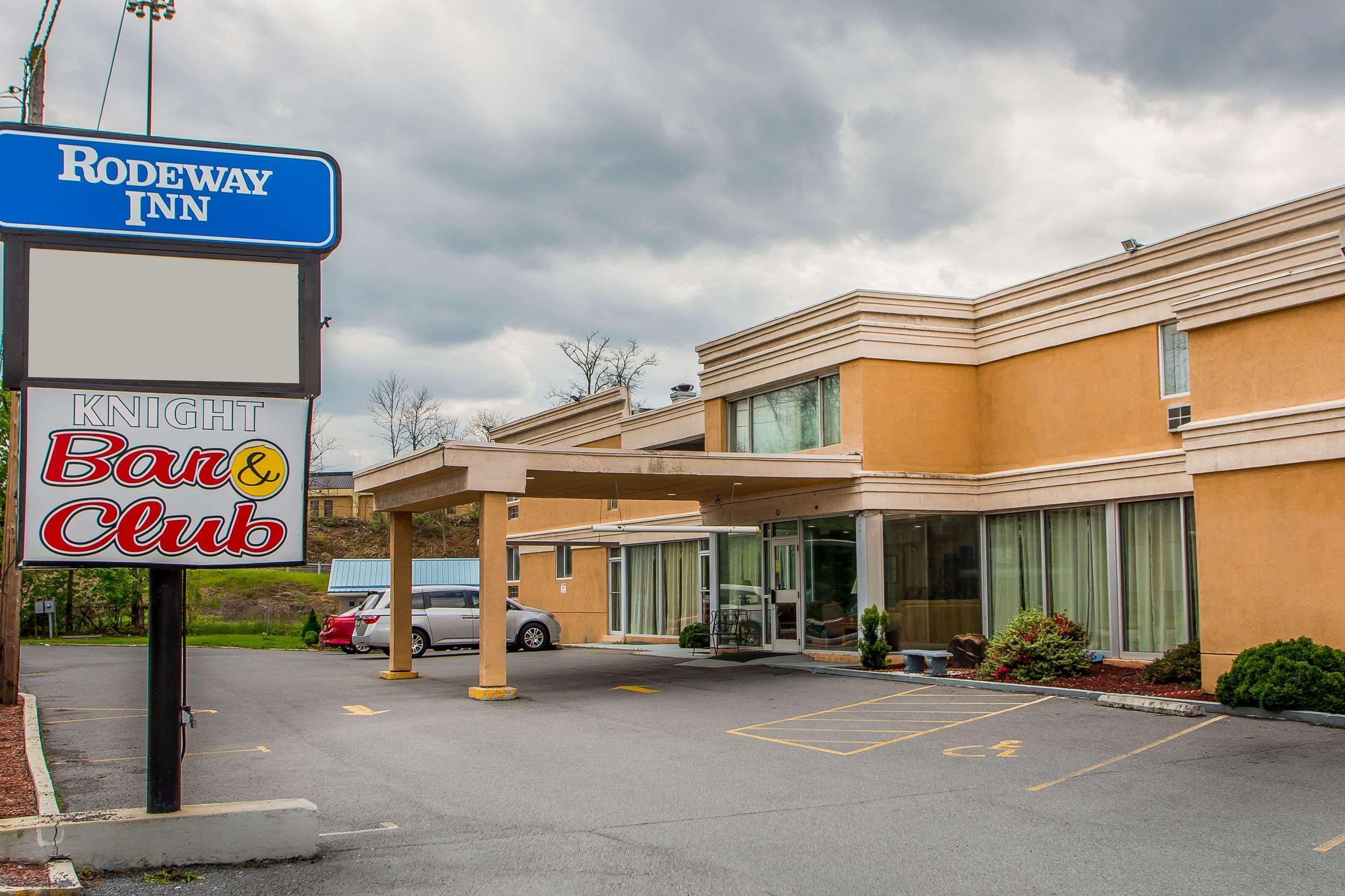 Rodeway Inn Bedford Extérieur photo