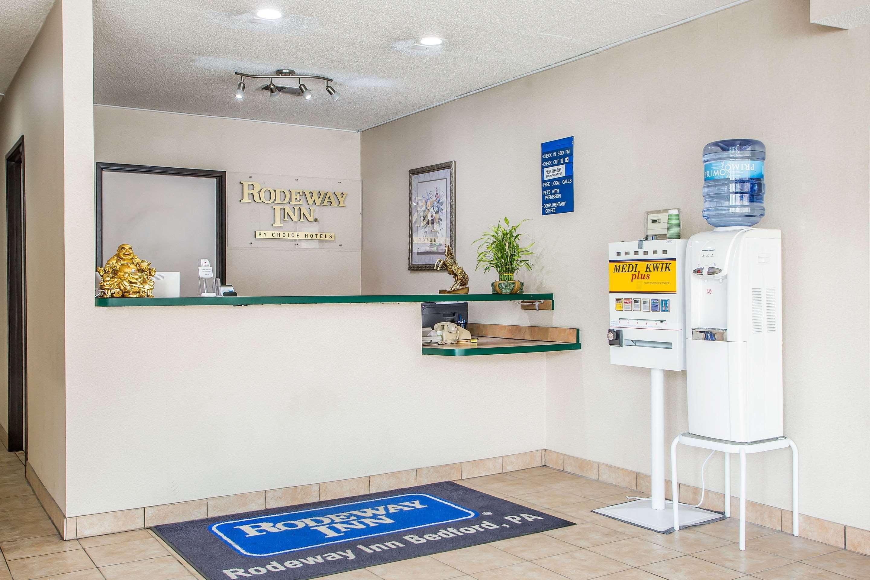 Rodeway Inn Bedford Extérieur photo